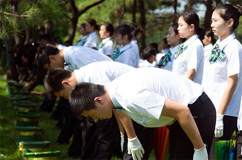 以誠關愛 善待兩生